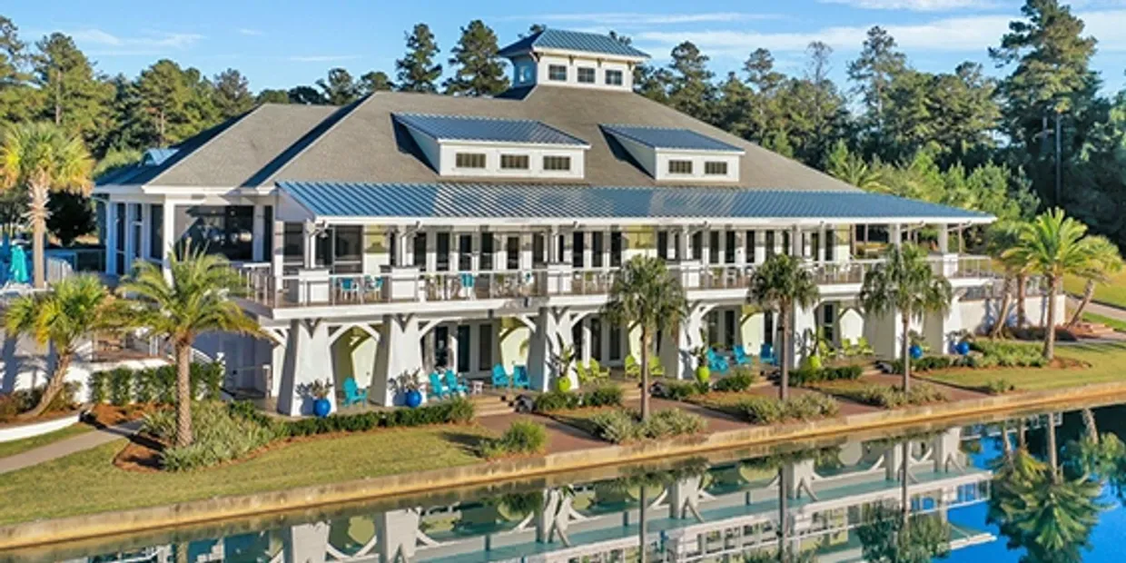 Lake Latitude Club